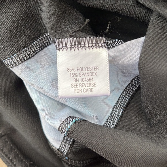 GAIAM Capri Leggings, Size Medium - Picture 9 of 11